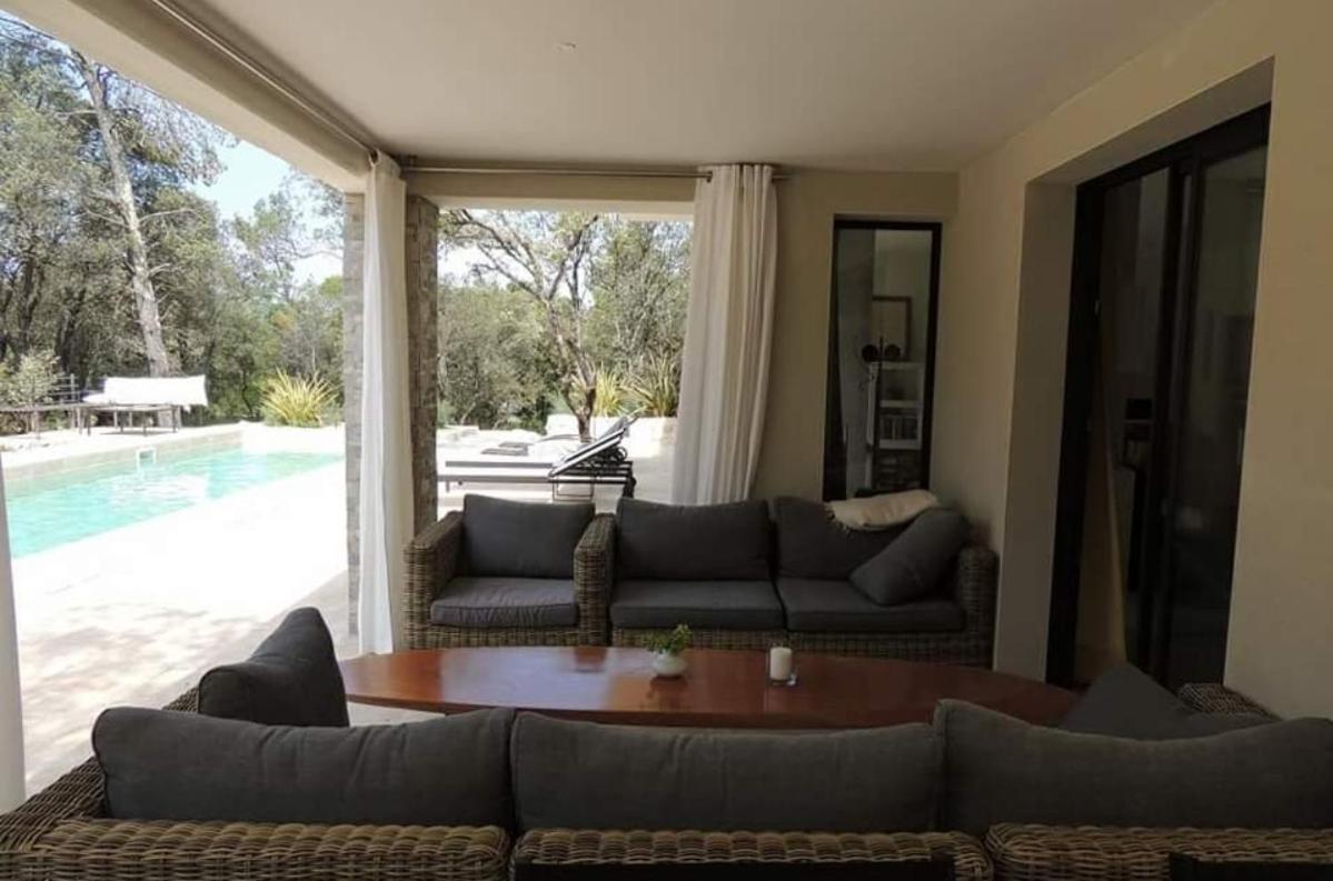 La Villa Kalliste Vacquières 외부 사진