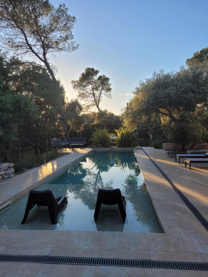 La Villa Kalliste Vacquières 외부 사진
